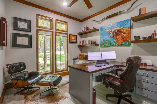 7406 Hampton Drive, Granbury, TX 76049