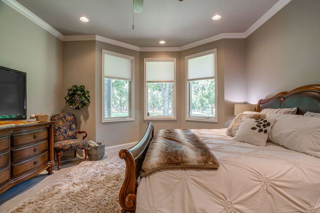 7406 Hampton Drive, Granbury, TX 76049
