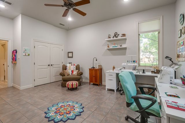 7406 Hampton Drive, Granbury, TX 76049