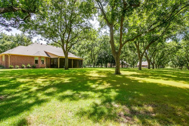 7406 Hampton Drive, Granbury, TX 76049
