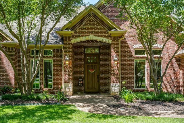 7406 Hampton Drive, Granbury, TX 76049
