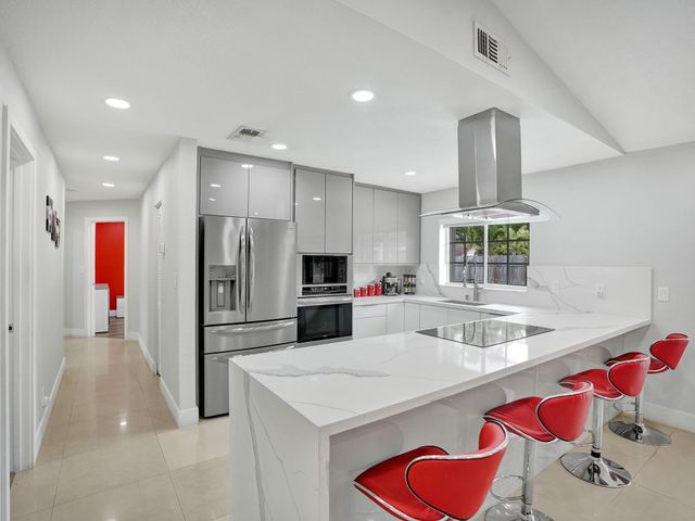 4950 NW 85th Terrace, Lauderhill, FL 33351