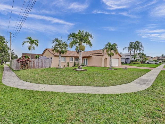 4950 NW 85th Terrace, Lauderhill, FL 33351