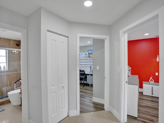 4950 NW 85th Terrace, Lauderhill, FL 33351