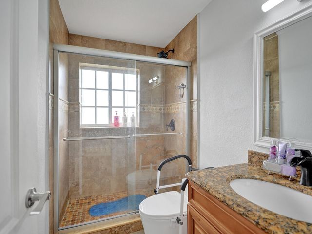 4950 NW 85th Terrace, Lauderhill, FL 33351
