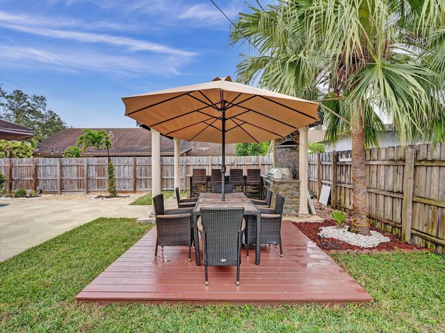4950 NW 85th Terrace, Lauderhill, FL 33351
