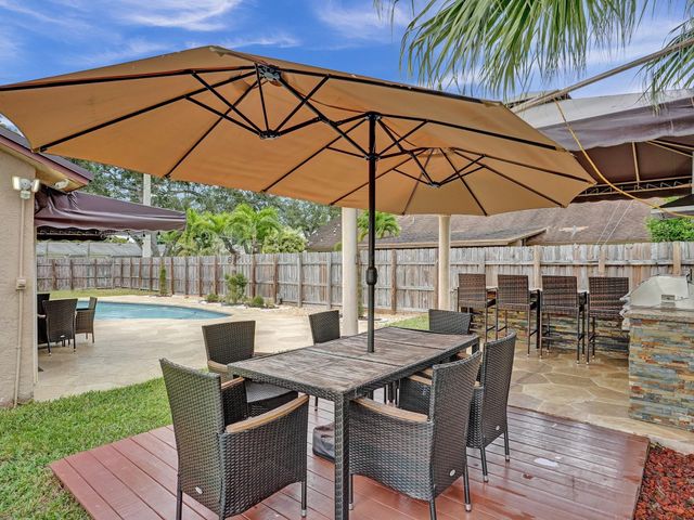 4950 NW 85th Terrace, Lauderhill, FL 33351