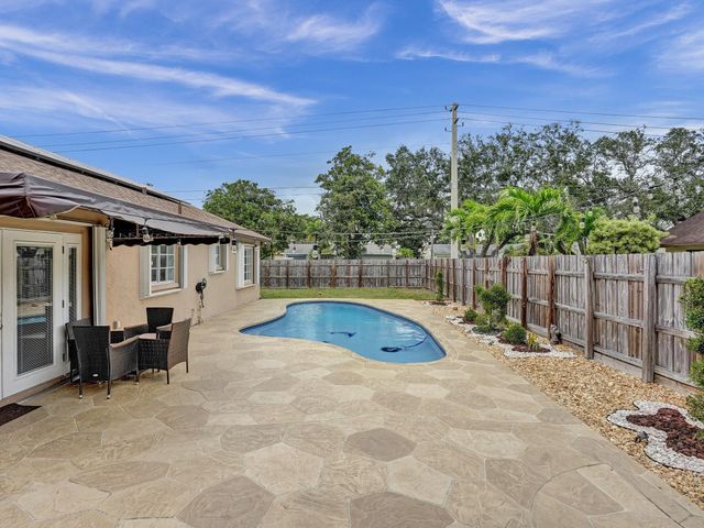 4950 NW 85th Terrace, Lauderhill, FL 33351