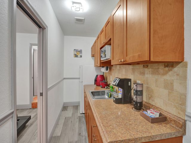 4950 NW 85th Terrace, Lauderhill, FL 33351