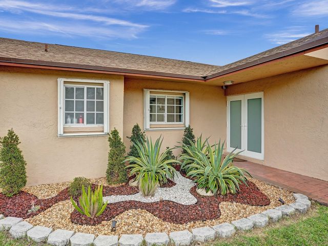 4950 NW 85th Terrace, Lauderhill, FL 33351
