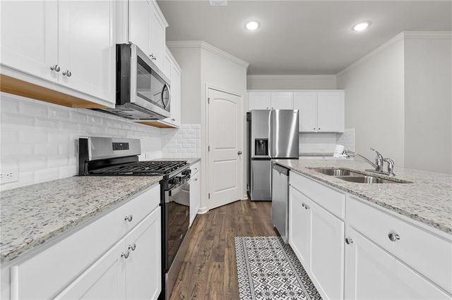 3341 Greyton Drive, Buford, GA 30519