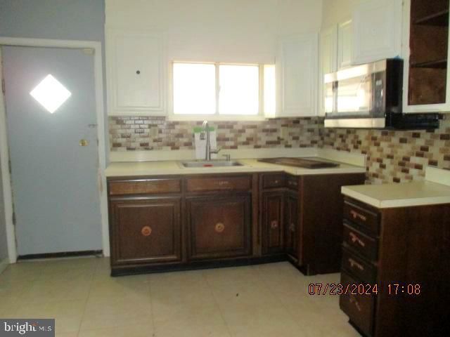 2737 PLUM ST, Philadelphia, PA 19137