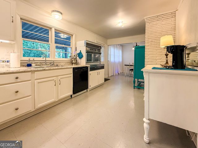 3729 Duncan Bridge Road, Cornelia, GA 30531