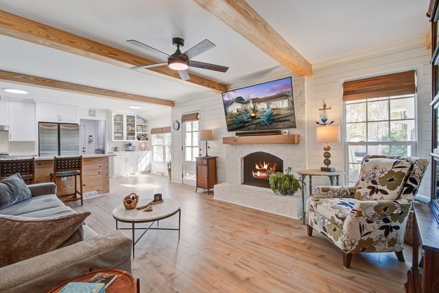 189 Old Dominion Drive, North Charleston, SC 29418