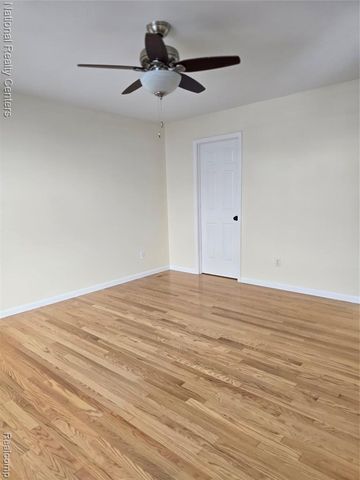 2727 Riverside Drive, Waterford, MI 48329