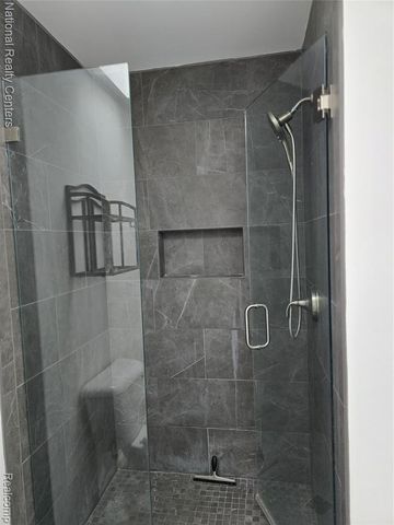 2727 Riverside Drive, Waterford, MI 48329