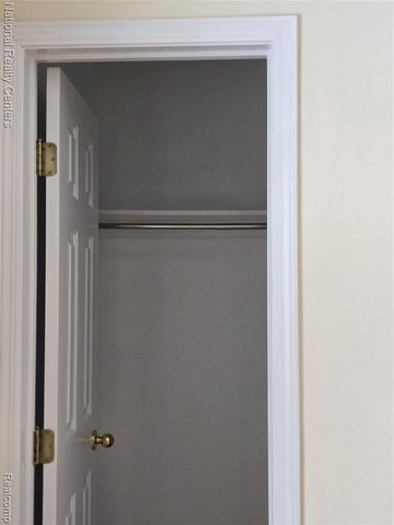 2727 Riverside Drive, Waterford, MI 48329