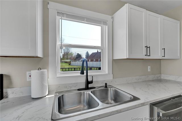 345 Oriole Drive, Charlestown, IN 47111