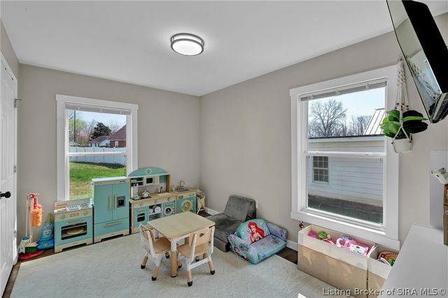 345 Oriole Drive, Charlestown, IN 47111