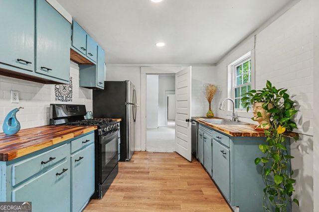 898 Smith Street SW, Atlanta, GA 30310