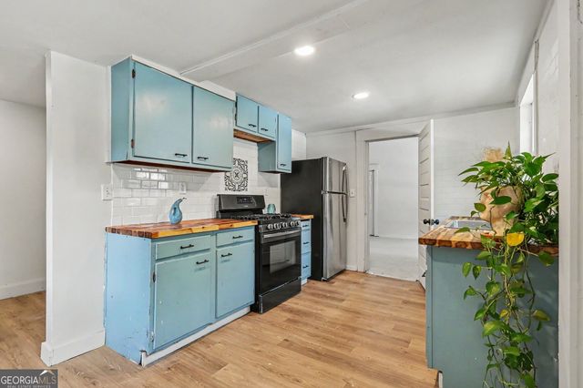 898 Smith Street SW, Atlanta, GA 30310