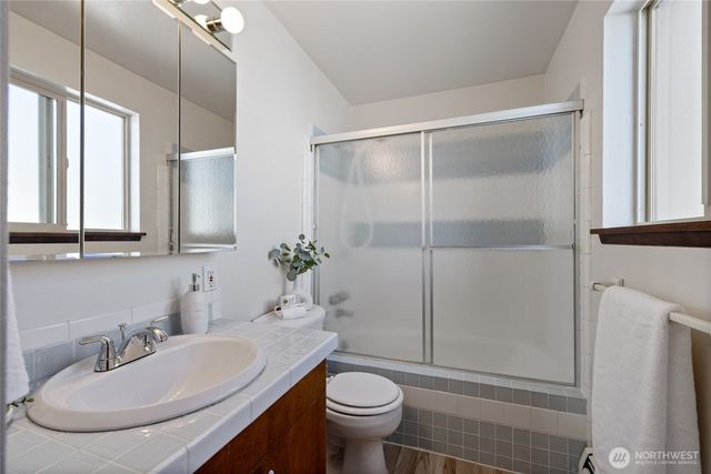 117 66th Avenue E, Tacoma, WA 98424