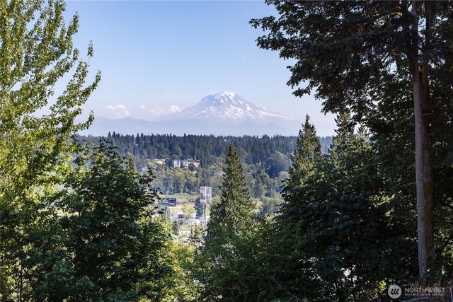 117 66th Avenue E, Tacoma, WA 98424