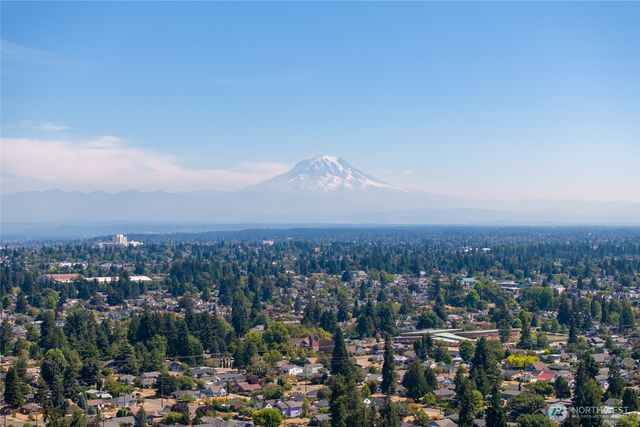 117 66th Avenue E, Tacoma, WA 98424