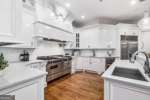5505 Long Island Drive NW, Sandy Springs, GA 30327