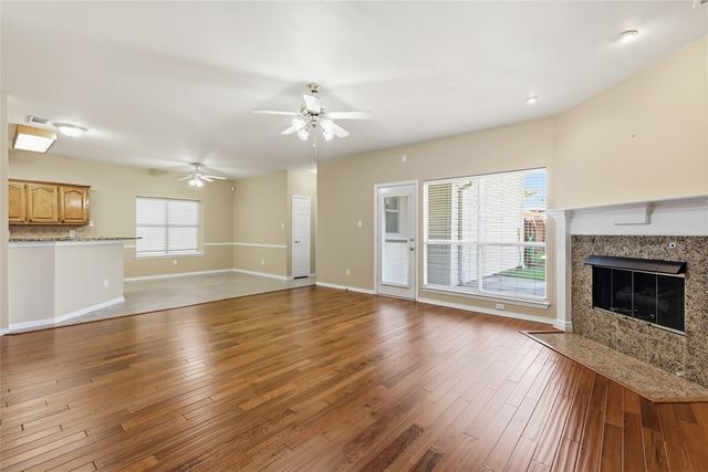1021 Dartmouth Drive, Lewisville, TX 75067