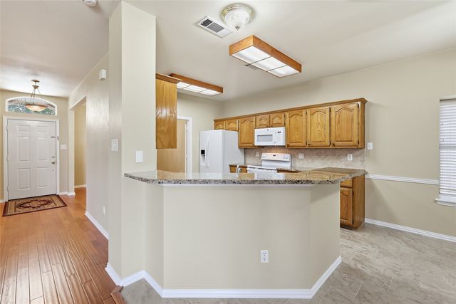 1021 Dartmouth Drive, Lewisville, TX 75067