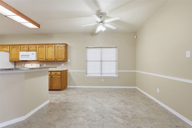 1021 Dartmouth Drive, Lewisville, TX 75067
