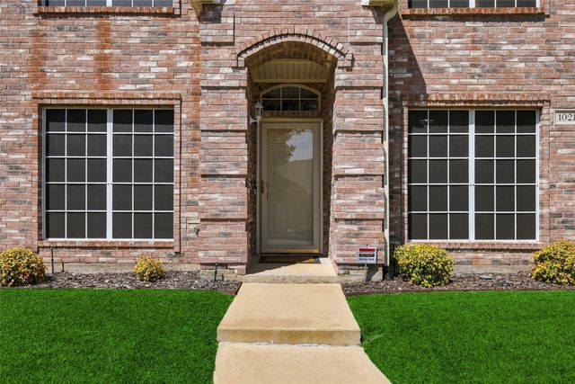 1021 Dartmouth Drive, Lewisville, TX 75067