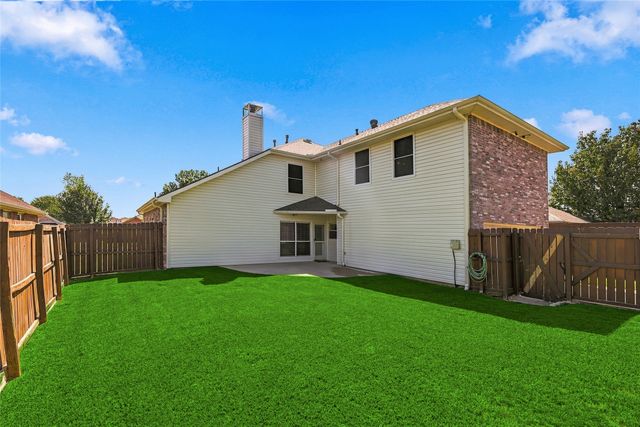 1021 Dartmouth Drive, Lewisville, TX 75067