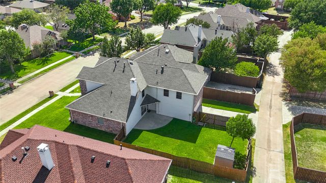 1021 Dartmouth Drive, Lewisville, TX 75067
