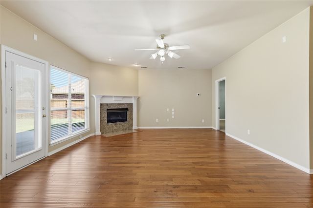 1021 Dartmouth Drive, Lewisville, TX 75067