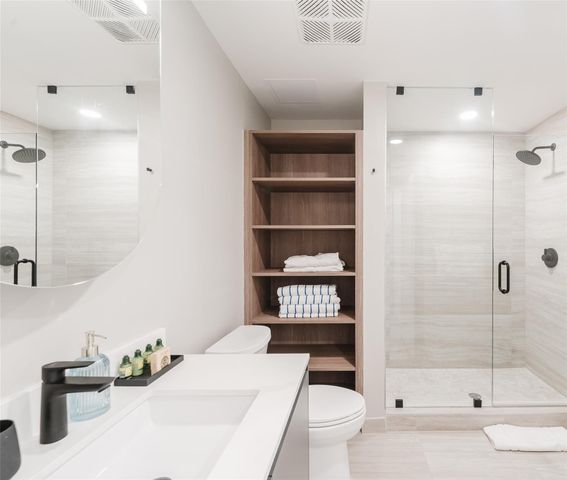 580 72nd St 1413, Miami Beach, FL 33141