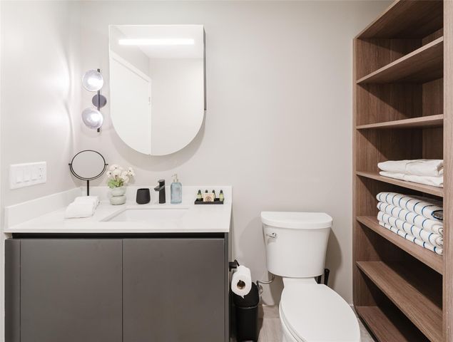 580 72nd St 1413, Miami Beach, FL 33141