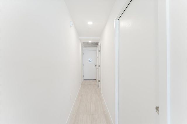 580 72nd St 1413, Miami Beach, FL 33141