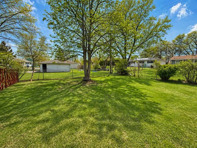 3300 Rugby Court, Waukegan, IL 60087
