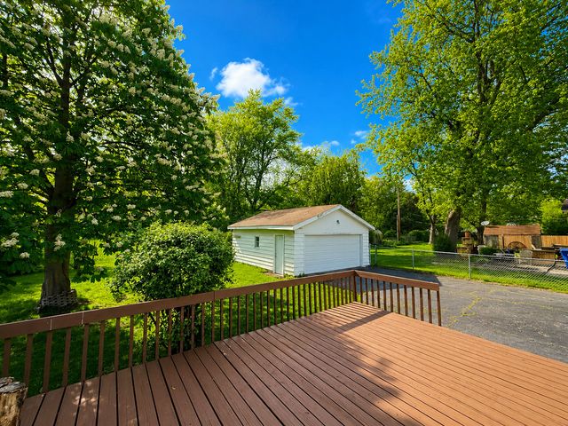 3300 Rugby Court, Waukegan, IL 60087