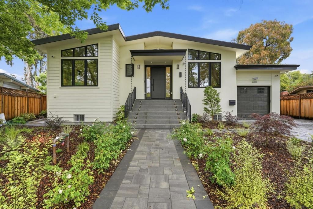 Image 1 of property listing at 1084 Moffett Circle, Palo Alto, CA 94303