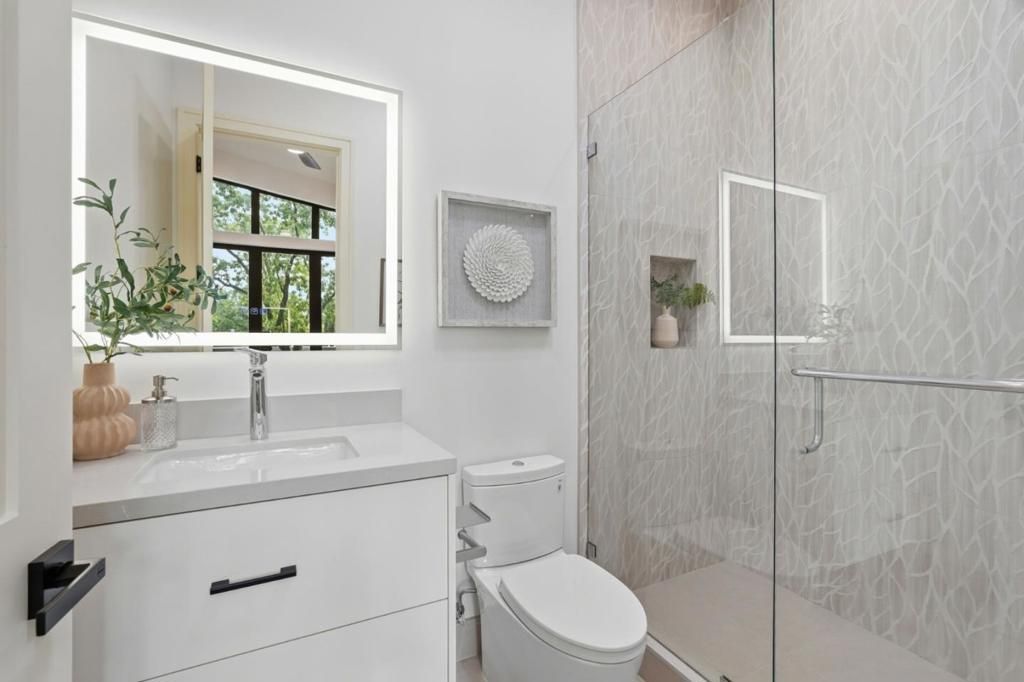 Image 22 of property listing at 1084 Moffett Circle, Palo Alto, CA 94303