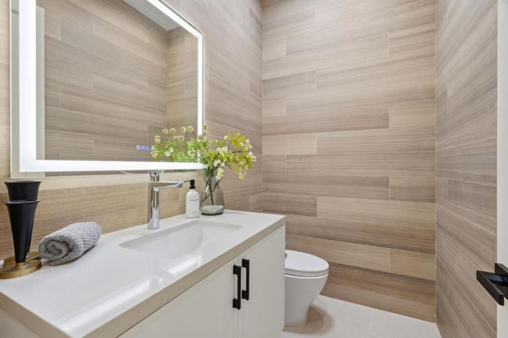 Image 24 of property listing at 1084 Moffett Circle, Palo Alto, CA 94303