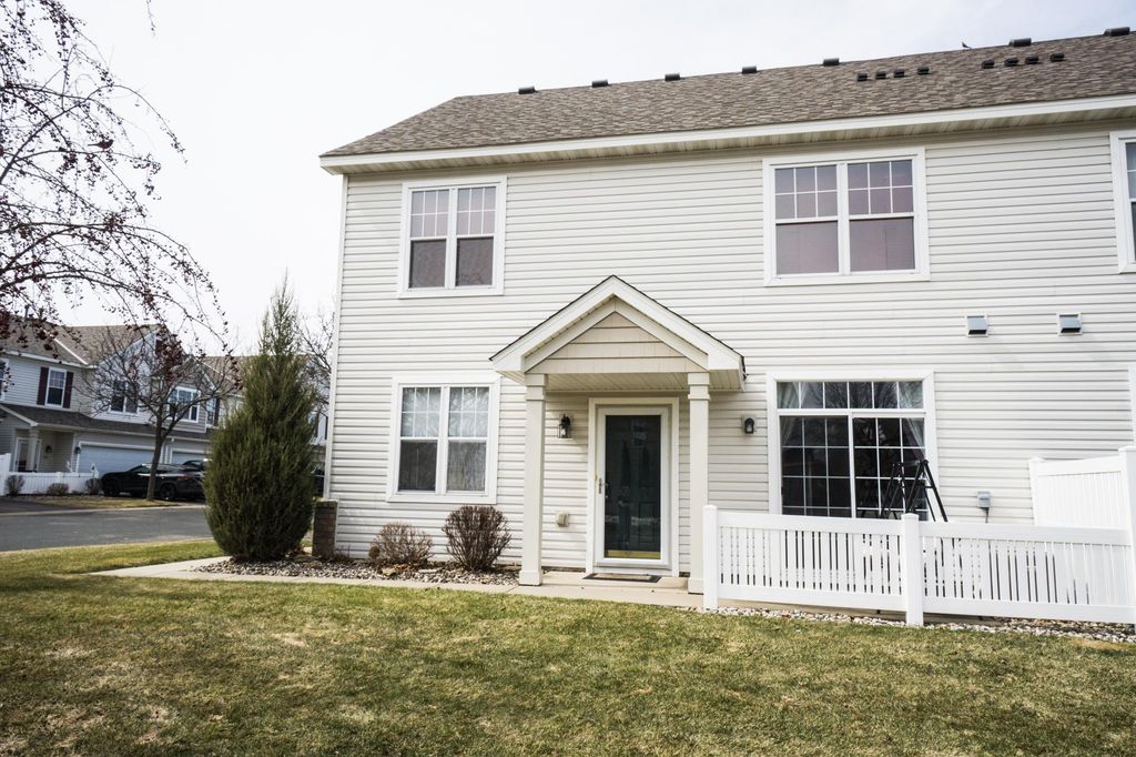 1650 Liberty Circle 2008, Shakopee, MN 55379