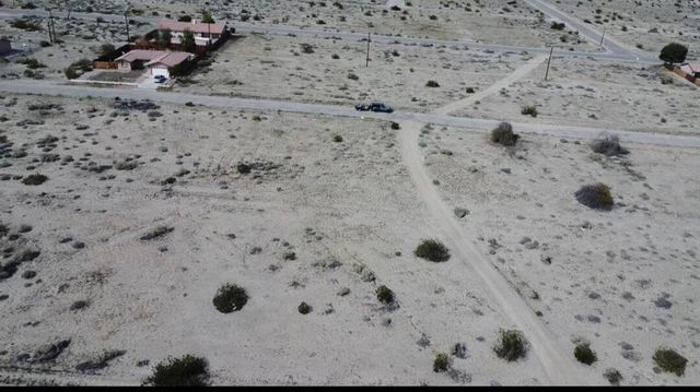 2470 Shore Life Avenue, Thermal, CA 92274