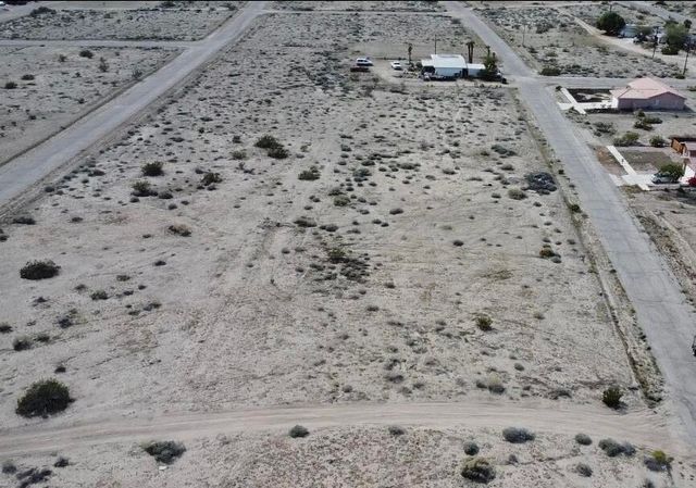 2470 Shore Life Avenue, Thermal, CA 92274