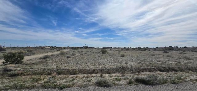 2470 Shore Life Avenue, Thermal, CA 92274