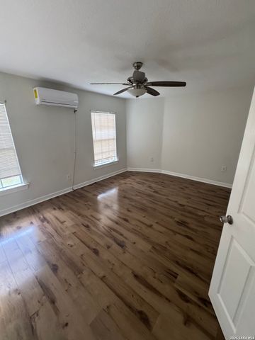 251 CLAREMONT AVE, San Antonio, TX 78209