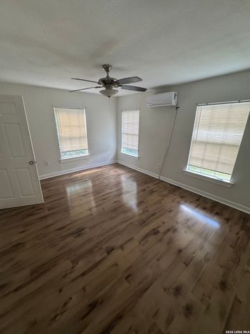 251 CLAREMONT AVE, San Antonio, TX 78209